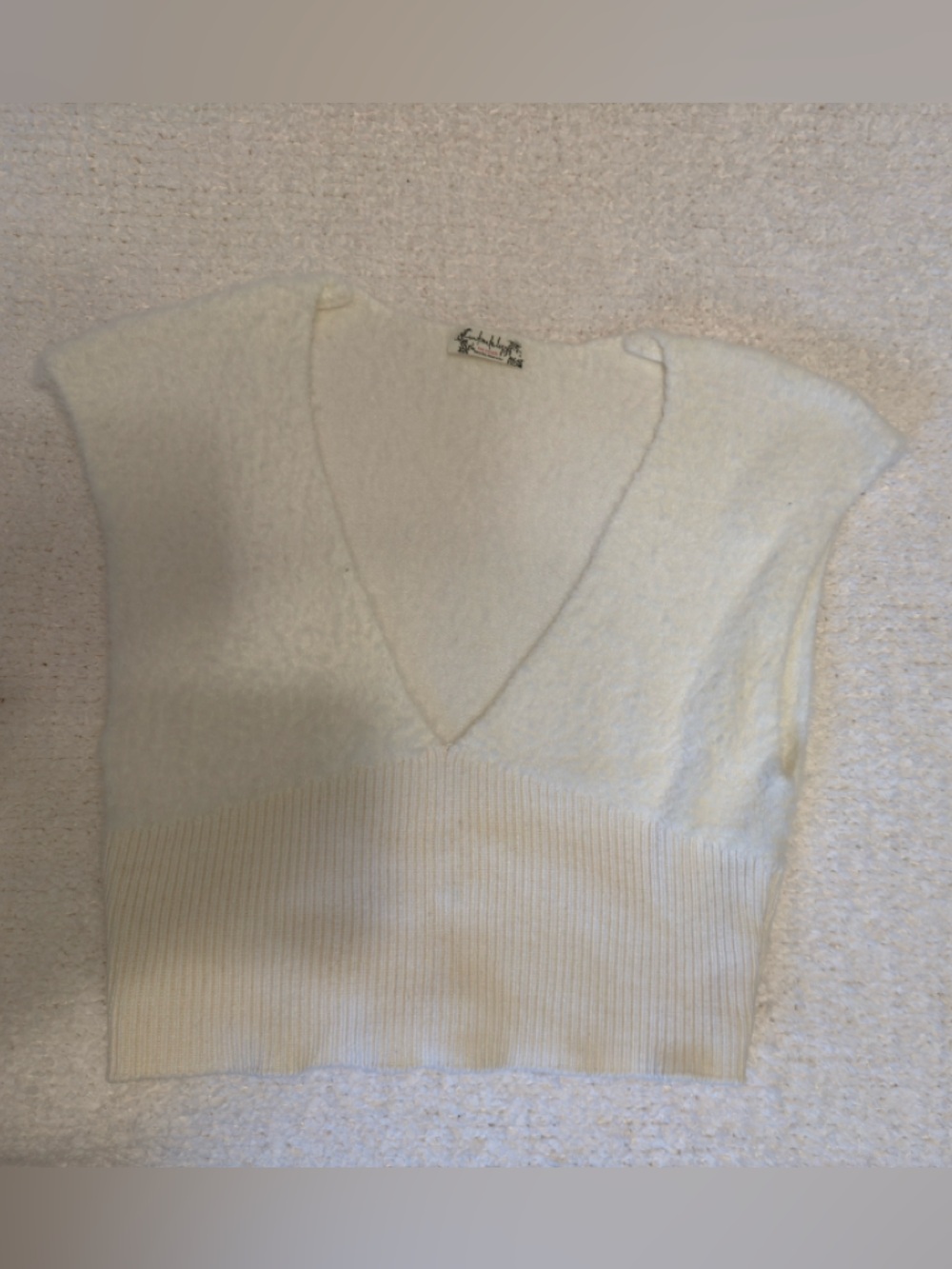 Free People Cream V-Neck Cropped Sweater Tank